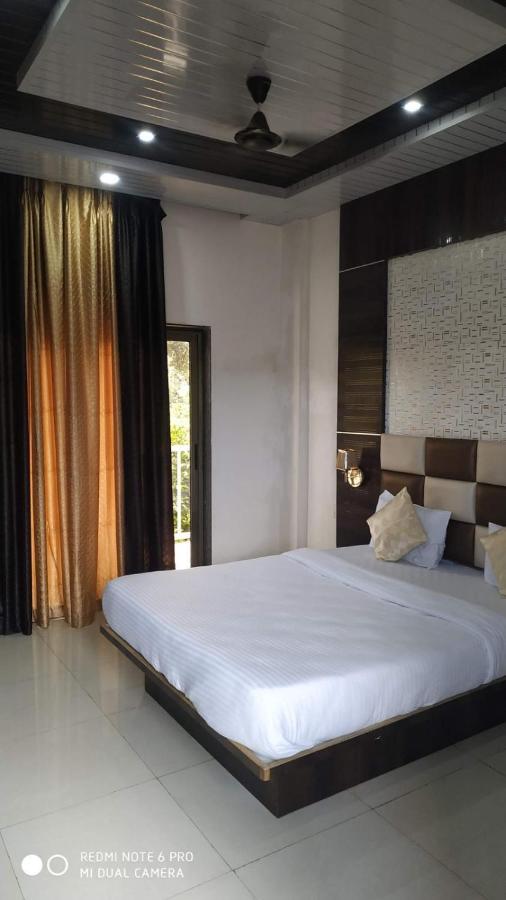 Royal Honey Resort Mahābaleshwar Exterior foto